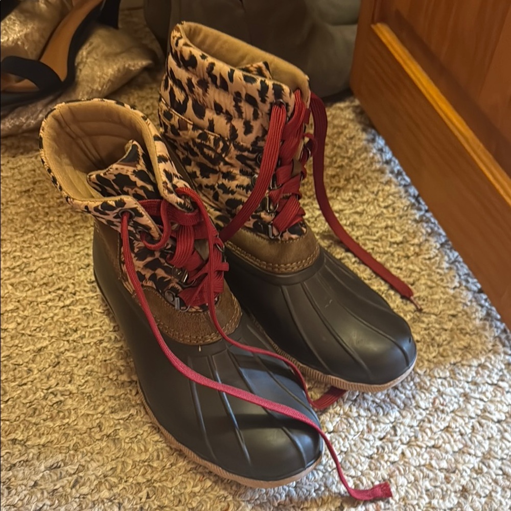 Black and Red Winter Rain Boots with Waterproof Design